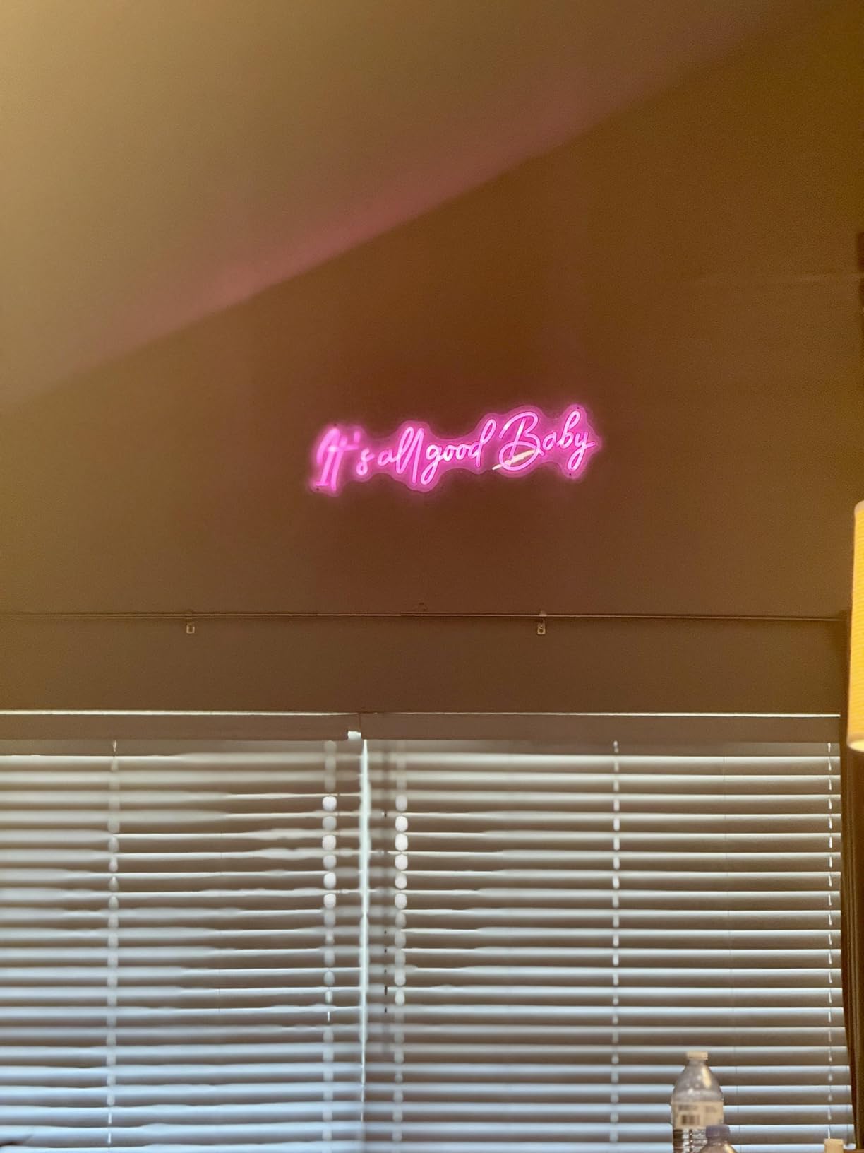 Custom Business Logo Neon Sign for Personalized Company Store UV Metal Acylic LED Backlit Shop Name Light Signo Office Company Logo Néon for Coffee Shop Salon Studio Signs customer photo 1