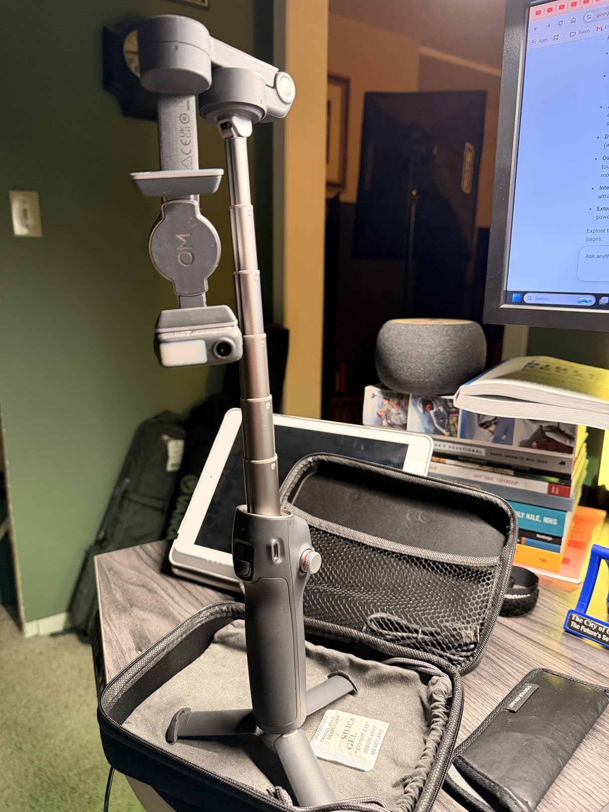DJI Osmo Mobile 8 Advanced Tracking Combo Gimbal Stabilizer for Phone, AI Native Tracking with Audio & Lighting, 360° Pan Rotation, Built-in Extension Rod & Tripod, 10h Battery, Extension Rod customer photo 2
