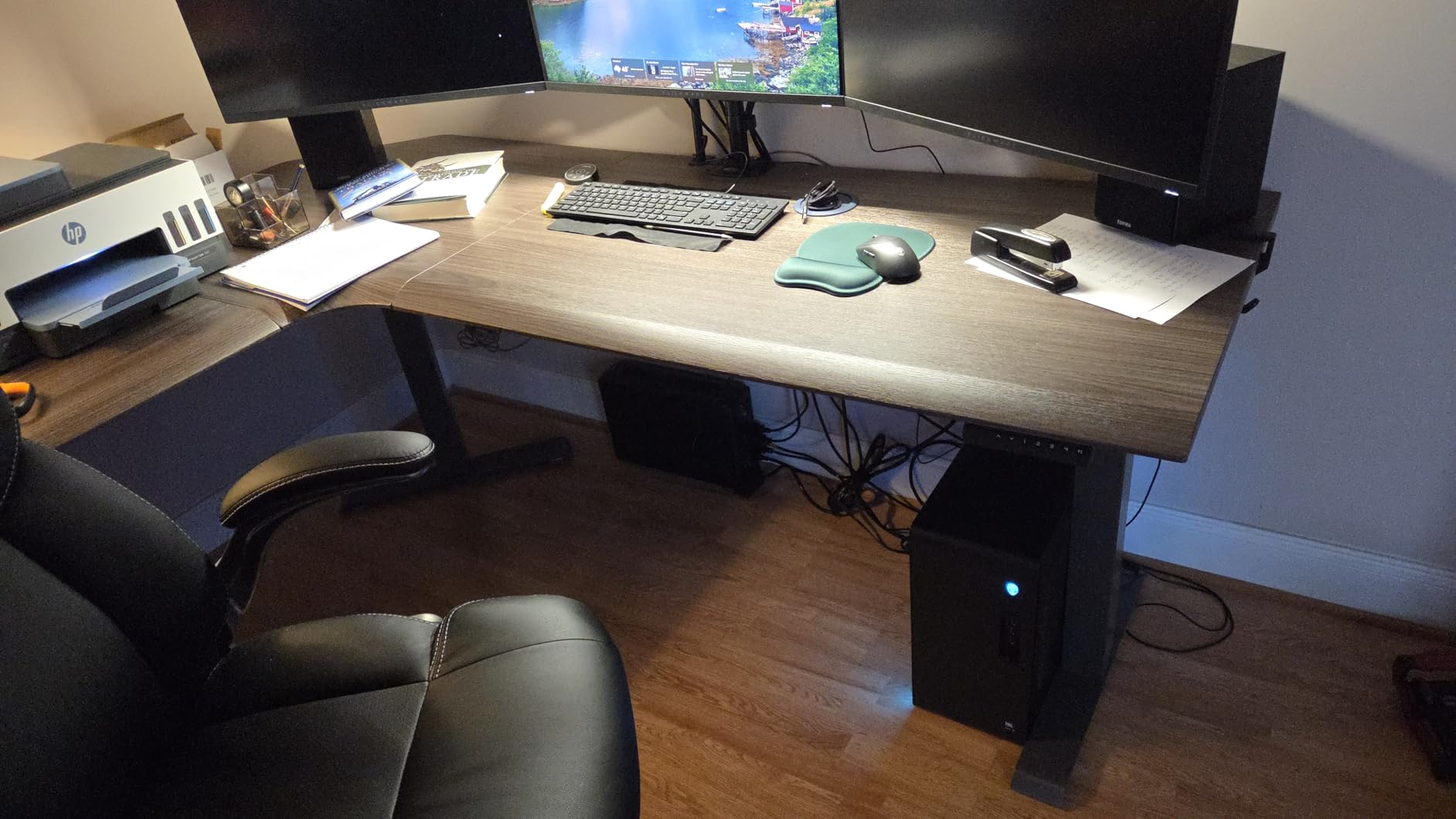 Vari ComfortEdge 80x60 L-Shape Electric Standing Desk - Height Adjustable Sit-Stand VariDesk for Corner Office with Reversible Left/Right Design + Espresso Top/Slate Legs (Ships in 3 Boxes) customer photo 2