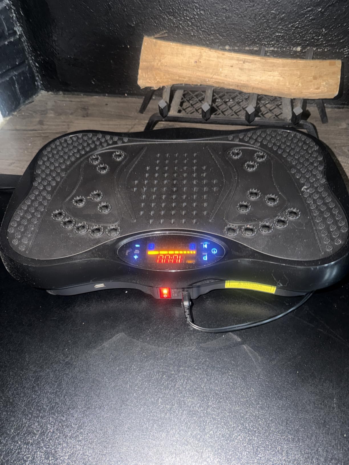 Vibration Plate Exercise Machine, 130 Levels Full Body Workout Vibrating Plate for Lymphatic Drainage Weight Loss, 450 Lbs Capacity Shake Platform with Bluetooth customer photo 1
