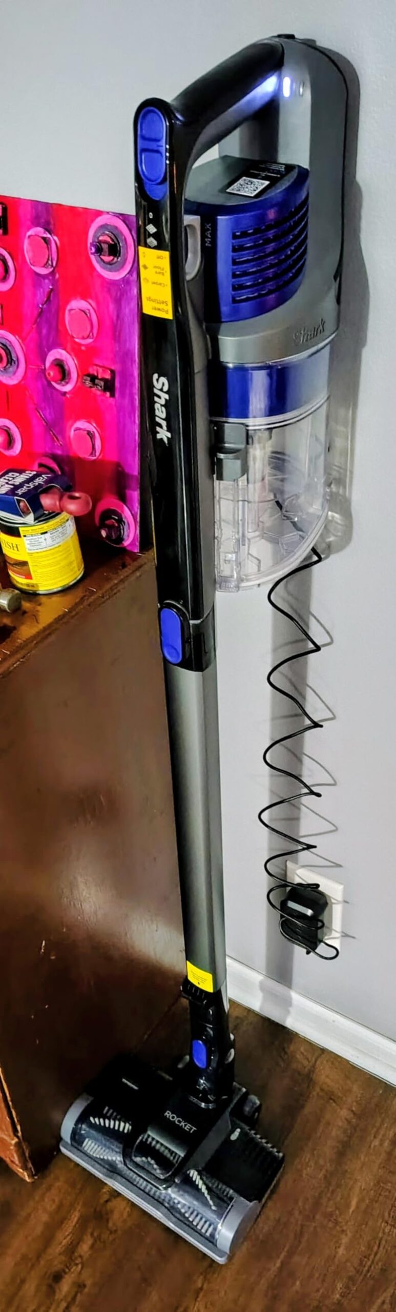 Shark Pet Cordless Stick Vacuum, Ice Blue, IX141AMZ customer photo 2