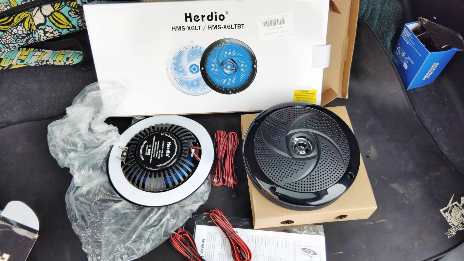 Herdio 5.25 Inch 160W Waterproof Marine Speakers - 2 Way Weather Resistant with LED Lights, Low Profile Slim Style Suitable for Boat, RV, ATV, UTV, Golf Cart (1 Pair, Black) customer photo 2