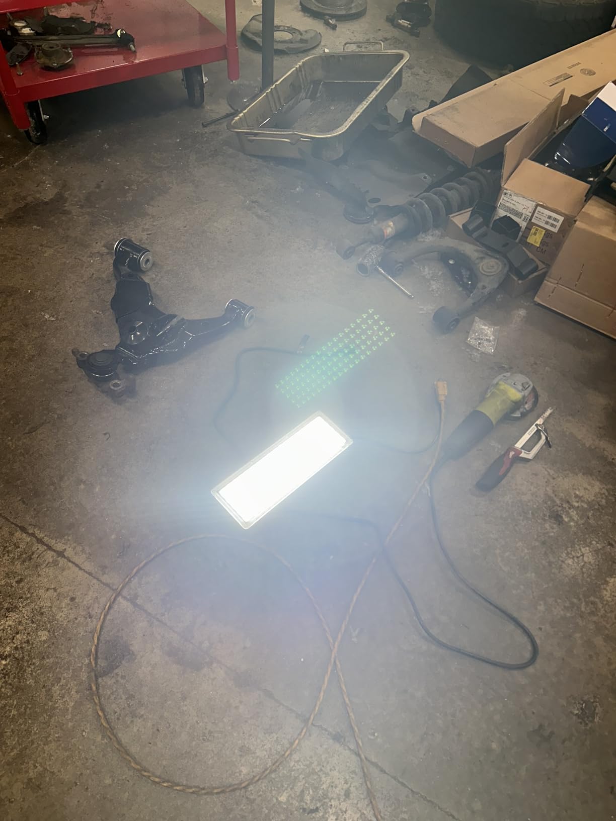 Kekeou 400W LED Stadium Lights 56000LM Arena Field Flood Light 6500K | IP67 Waterproof, AC 110-120V, 10KV Surge, Flicker-Free, Adjustable Beam for Tennis Courts & Parking, with 5-Way Junction Box customer photo 1