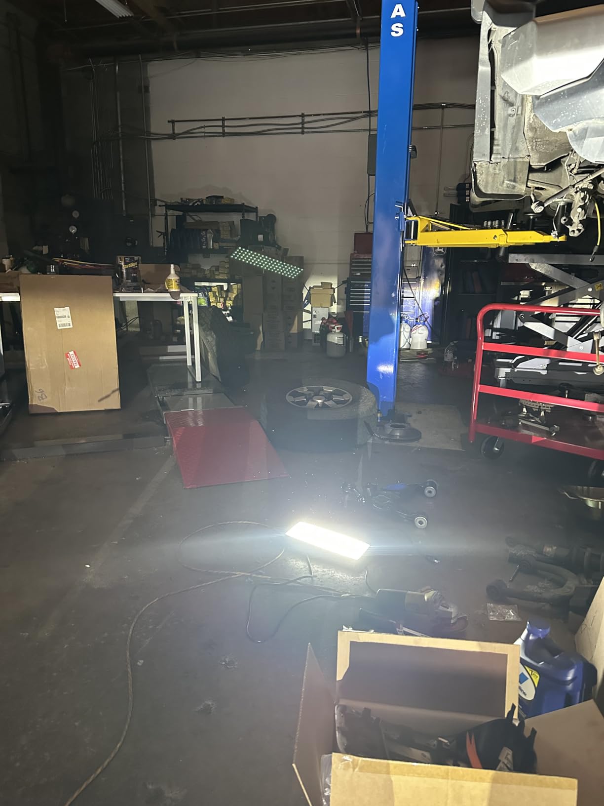 Kekeou 400W LED Stadium Lights 56000LM Arena Field Flood Light 6500K | IP67 Waterproof, AC 110-120V, 10KV Surge, Flicker-Free, Adjustable Beam for Tennis Courts & Parking, with 5-Way Junction Box customer photo 2