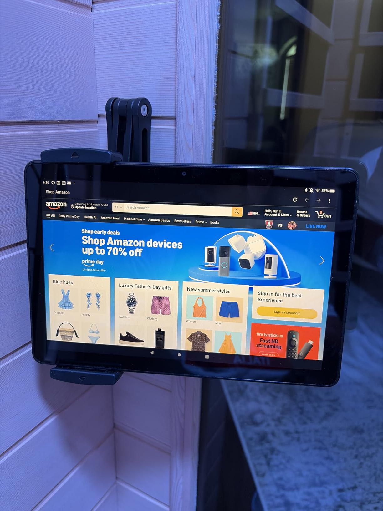 iPad Wall Mount Holder, Heavy Duty Aluminium Extendable Tablet Wall Mount 360 Degree Rotating Base Adjustable Foldable for Kitchen, Gym, Fits iPad Pro Air Mini, Galaxy Tab, 4.7-13 inch Phones and Tablets customer photo 2