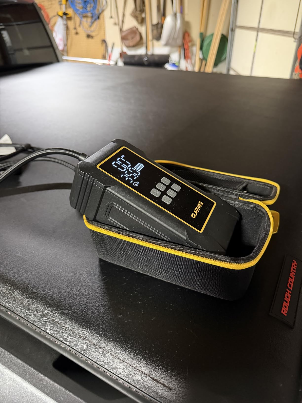 OlarHike 12000mAh Heavy Duty Tire Inflator Portable Air Compressor customer photo 2
