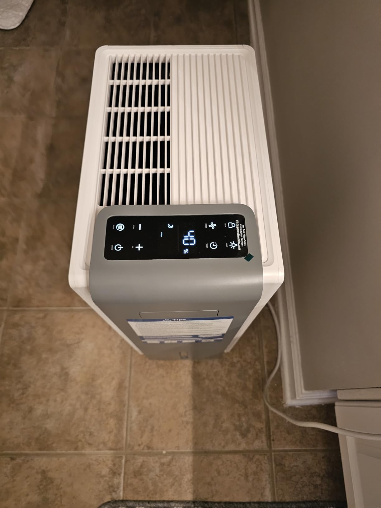 AEOCKY 5500 Sq.Ft Energy Star Most Efficient 2024 Dehumidifier, Max 105 Pint/Day Smart Compressor Dehumidifier with Drain Hose,Intelligent Humidistat,for Basement,Bedroom,Home,Bathroom customer photo 2