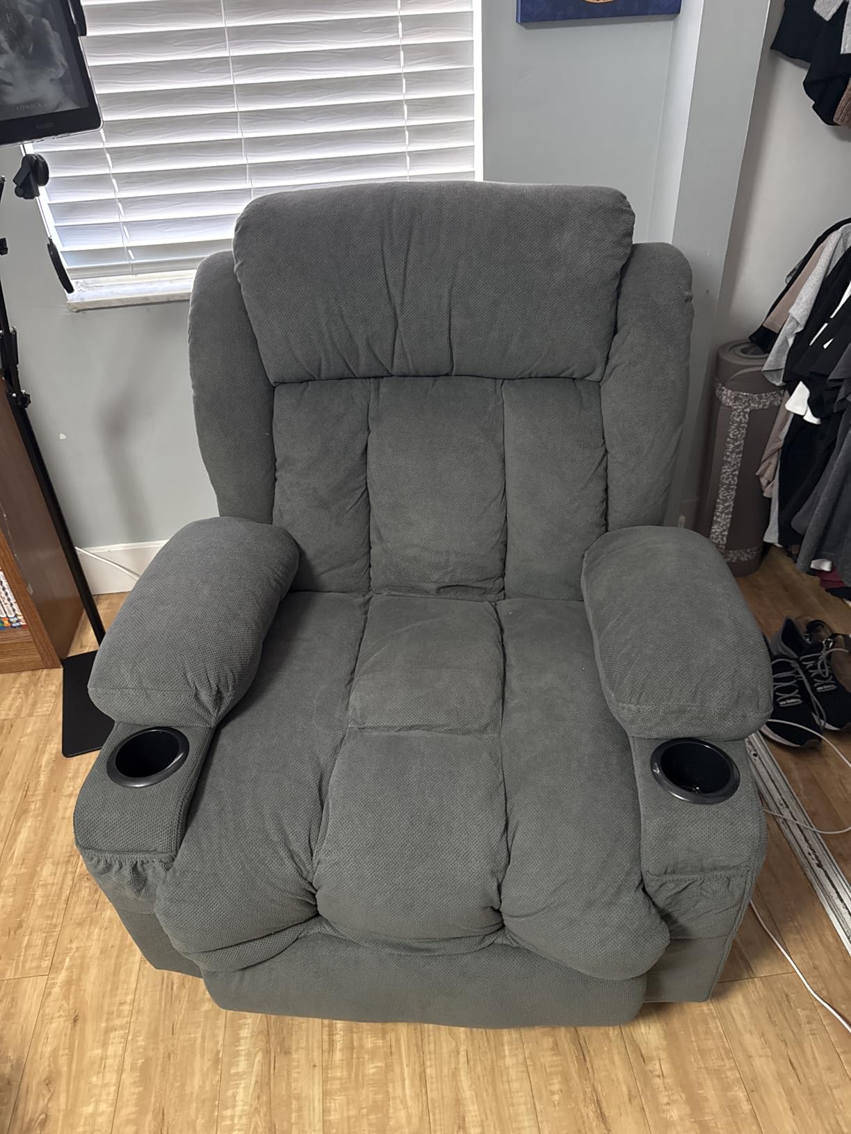 MAHOMICO Power Lift Recliner Chair for Elderly with Vibration Massage and Lumbar Heating, Electric Lift Recliner Single Sofa with Side Pocket, Two Cup Holders and USB Charge Port for Living Room customer photo 2