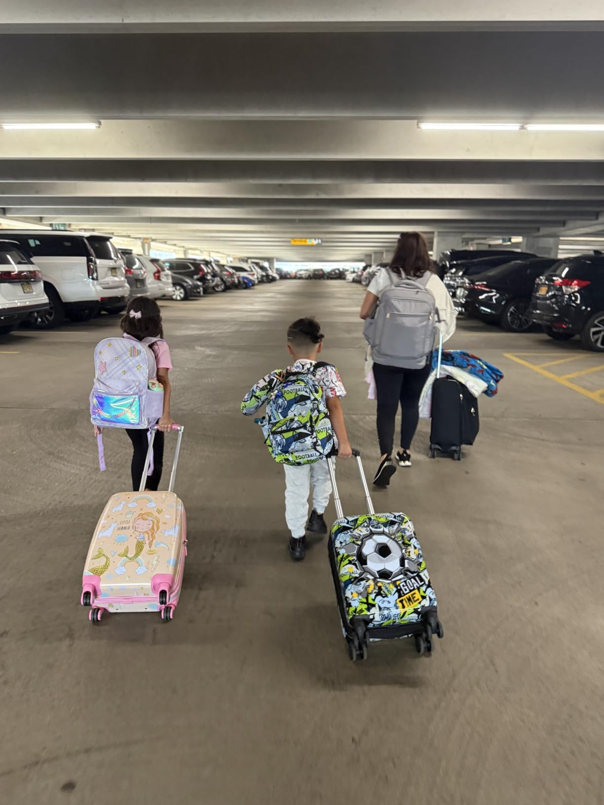 16'' Kid's Luggage Set with Spinner Wheels, Hardside with Suitcases, 6 Piece customer photo 1