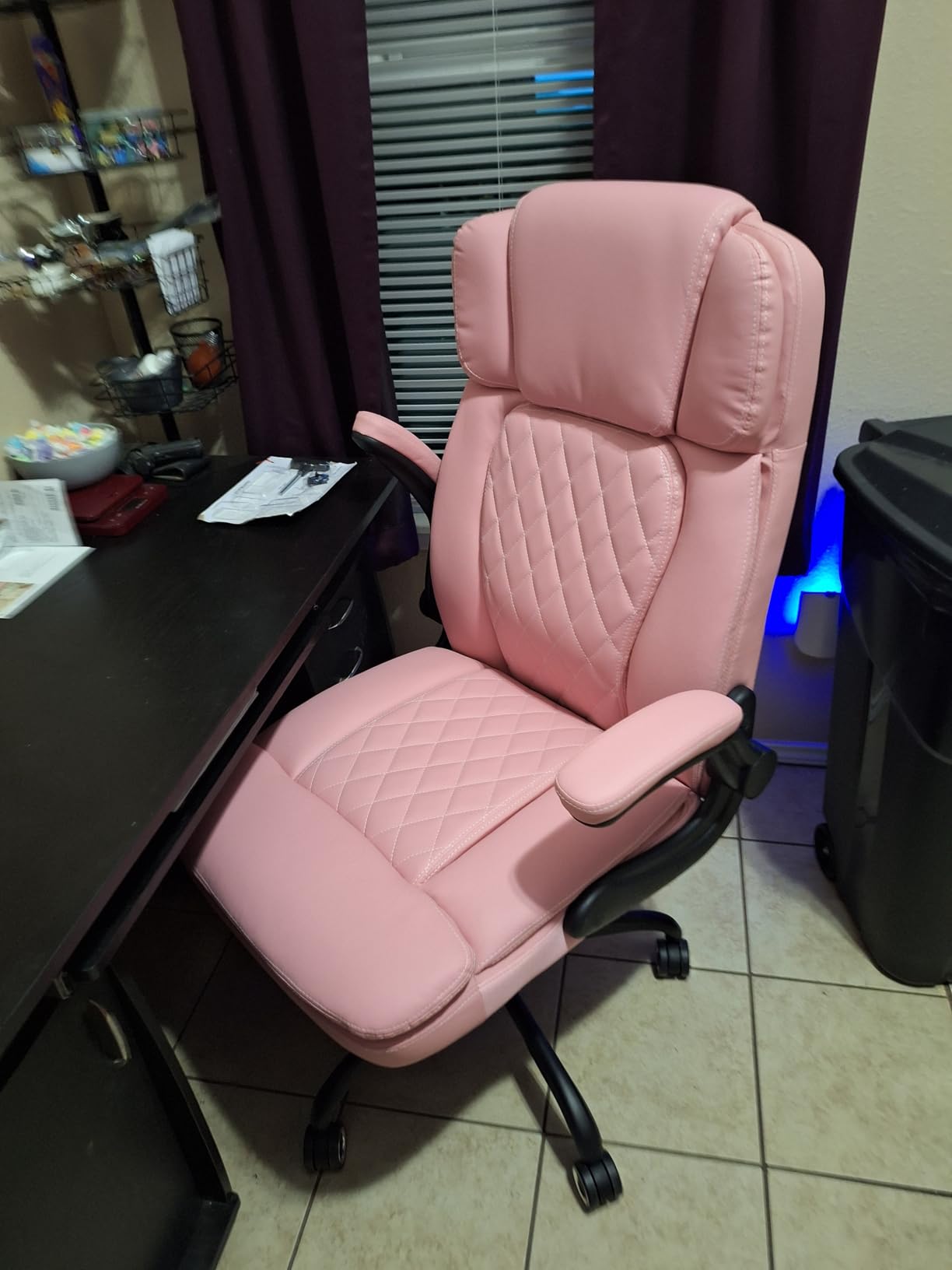 450LBS Big and Tall Executive Office Chair with Flip up Arm, Heavy Duty PU Leather Computer Desk Chair, Comfortable High Back Swivel Home Office Chair with Rolling for Adults, Spring Cushion, Metal Base customer photo 1