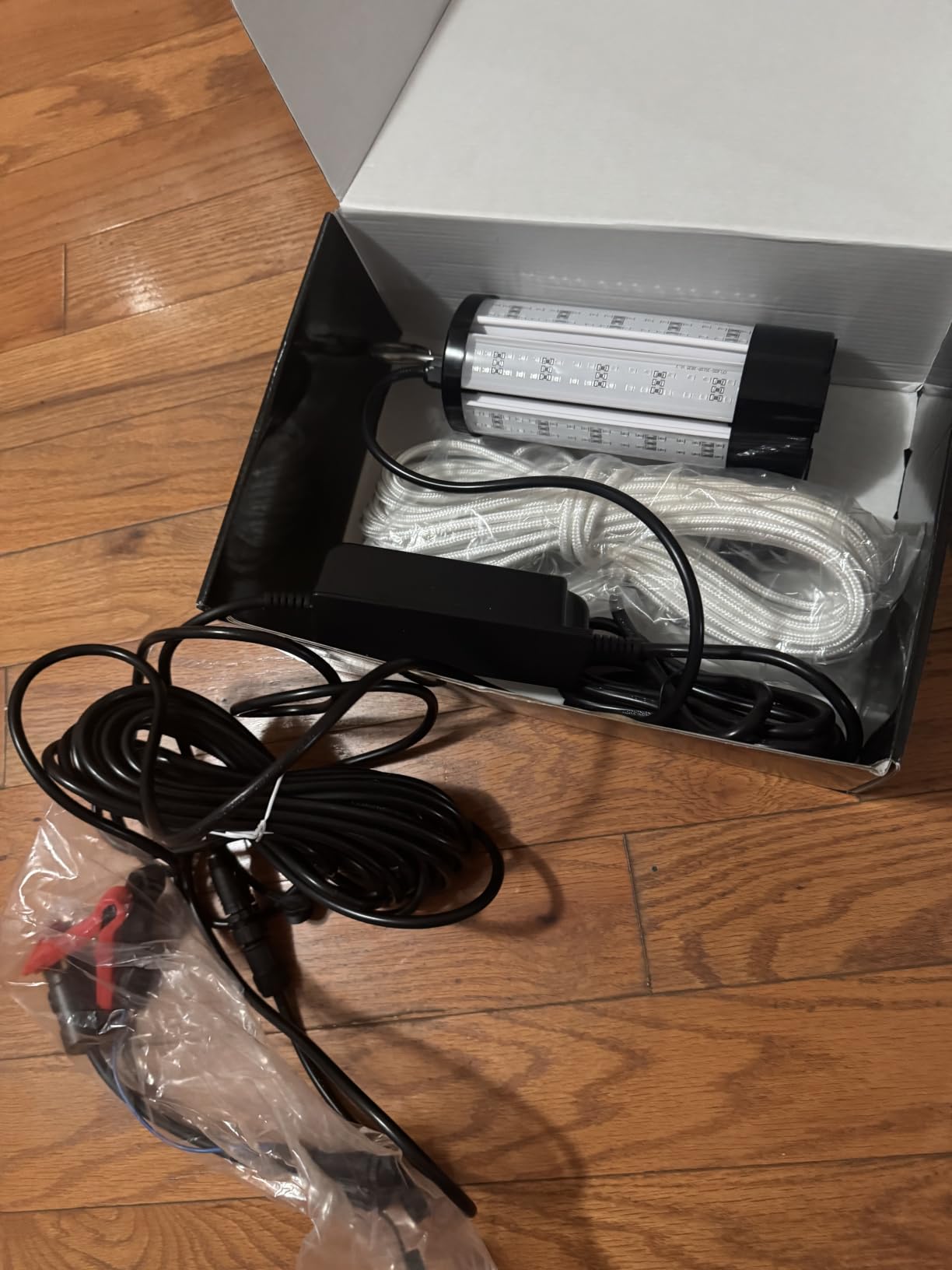 Underwater Fishing Light 60W 7500LM, 530nm Green Submersible Fish Attractant Light with 30FT Cord, 100-240V AC to 12V DC Adapter, Alligator Clip Cable, 40FT Safety Cable, for Night Fishing, Dock, Boat customer photo 2