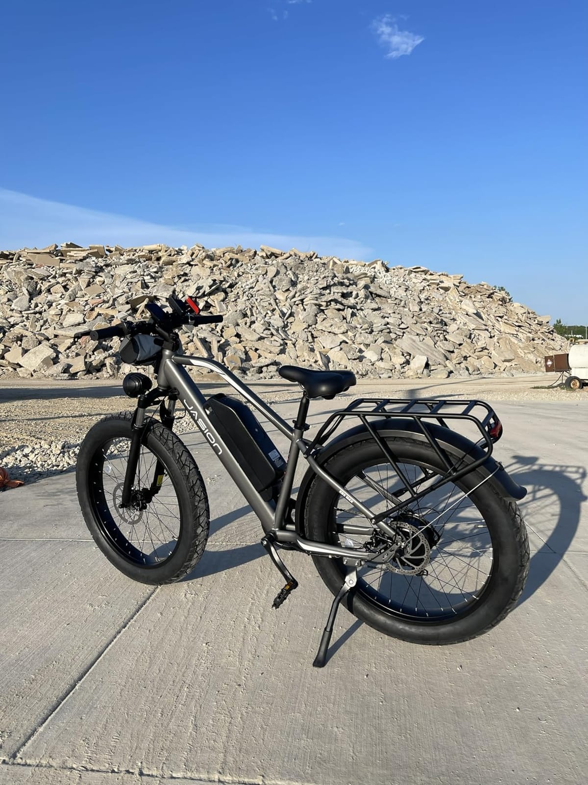 Jasion EB5 MAX Electric Bike for Adults with 2000W Peak Motor, 48V 15Ah (720Wh) Battery Electric Mountain Bike, 26'' x 4'' Fat Tire Ebike, 28+MPH Speed, Cruise Control, with Fenders, Rear Rack customer photo 2