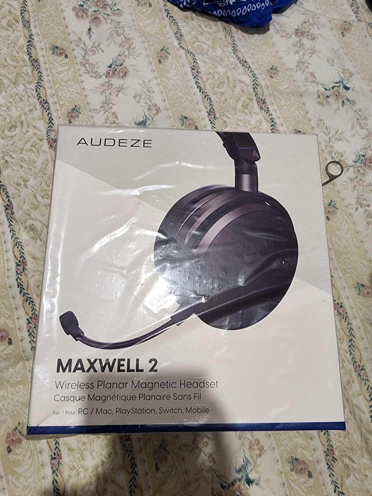 Audeze Maxwell 2 Wireless Planar Magnetic Gaming Headset for PC, PlayStation, Mac, and Switch (2026 Version) customer photo 1