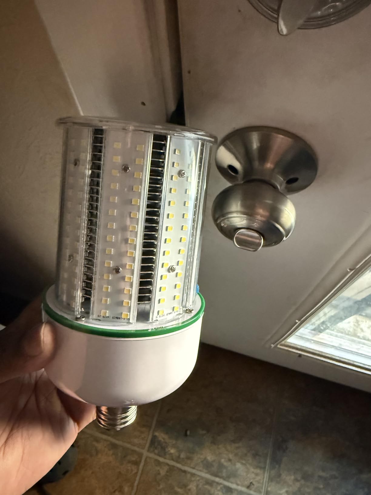 200W LED Corn Light Bulb, 5000K Daylight White, E26 E39 Base, 1-Pack | Super Bright, 2000W Equivalent, Indoor Outdoor Workshop Garage Warehouse High Bay Lighting customer photo 1