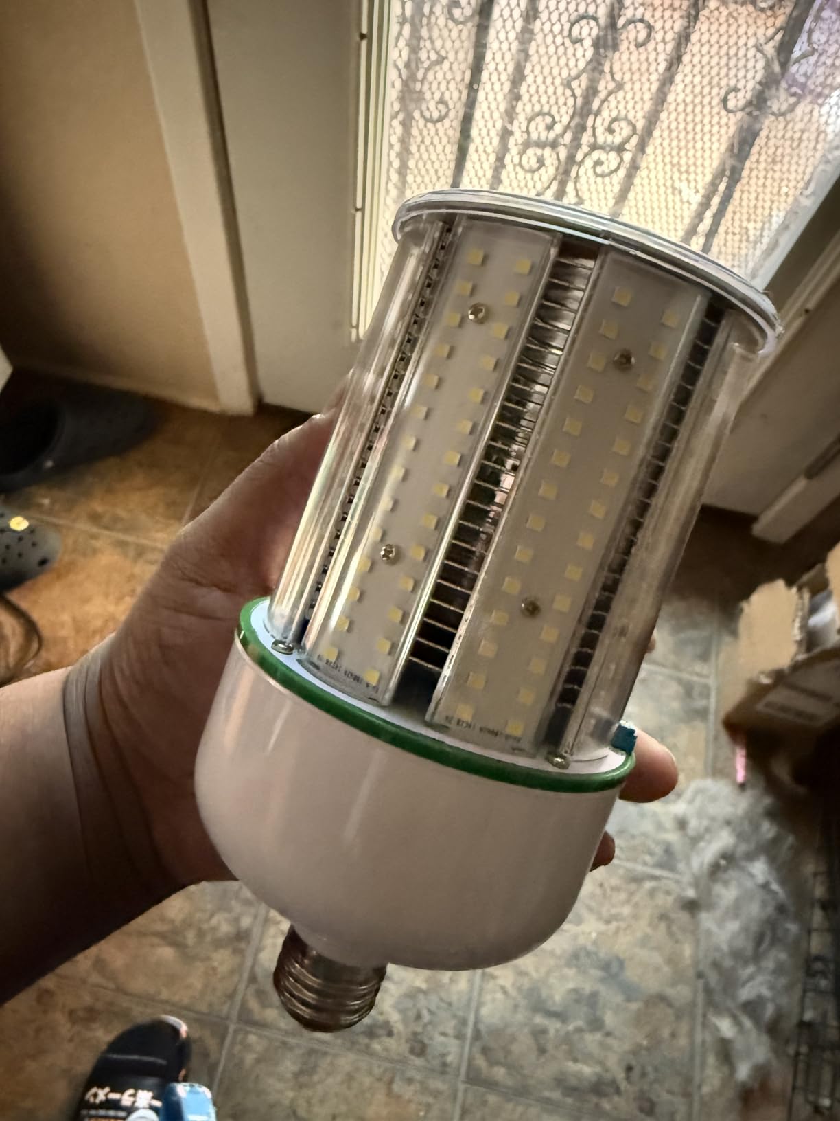 200W LED Corn Light Bulb, 5000K Daylight White, E26 E39 Base, 1-Pack | Super Bright, 2000W Equivalent, Indoor Outdoor Workshop Garage Warehouse High Bay Lighting customer photo 2