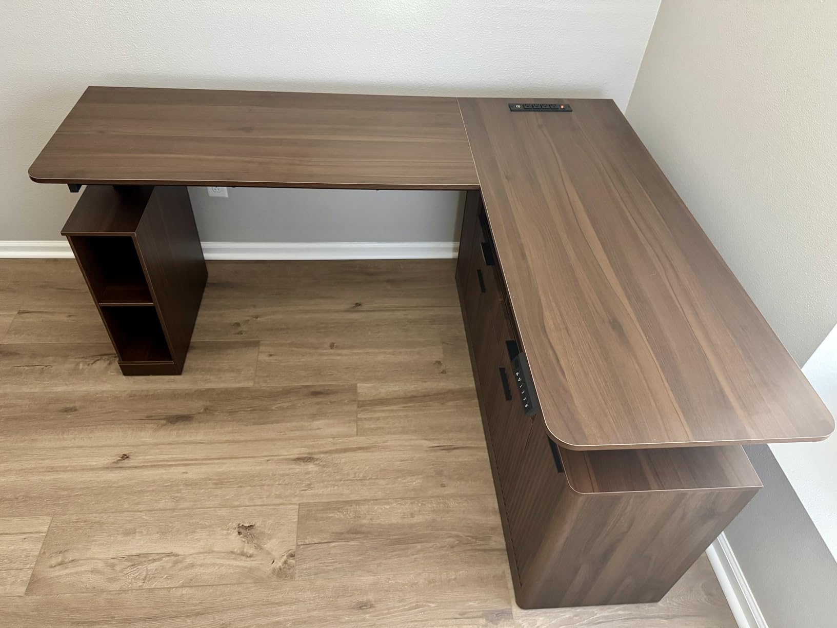 SEDETA Fluted L Shaped Executive Electric Standing Desk with 4 Drawers | 69