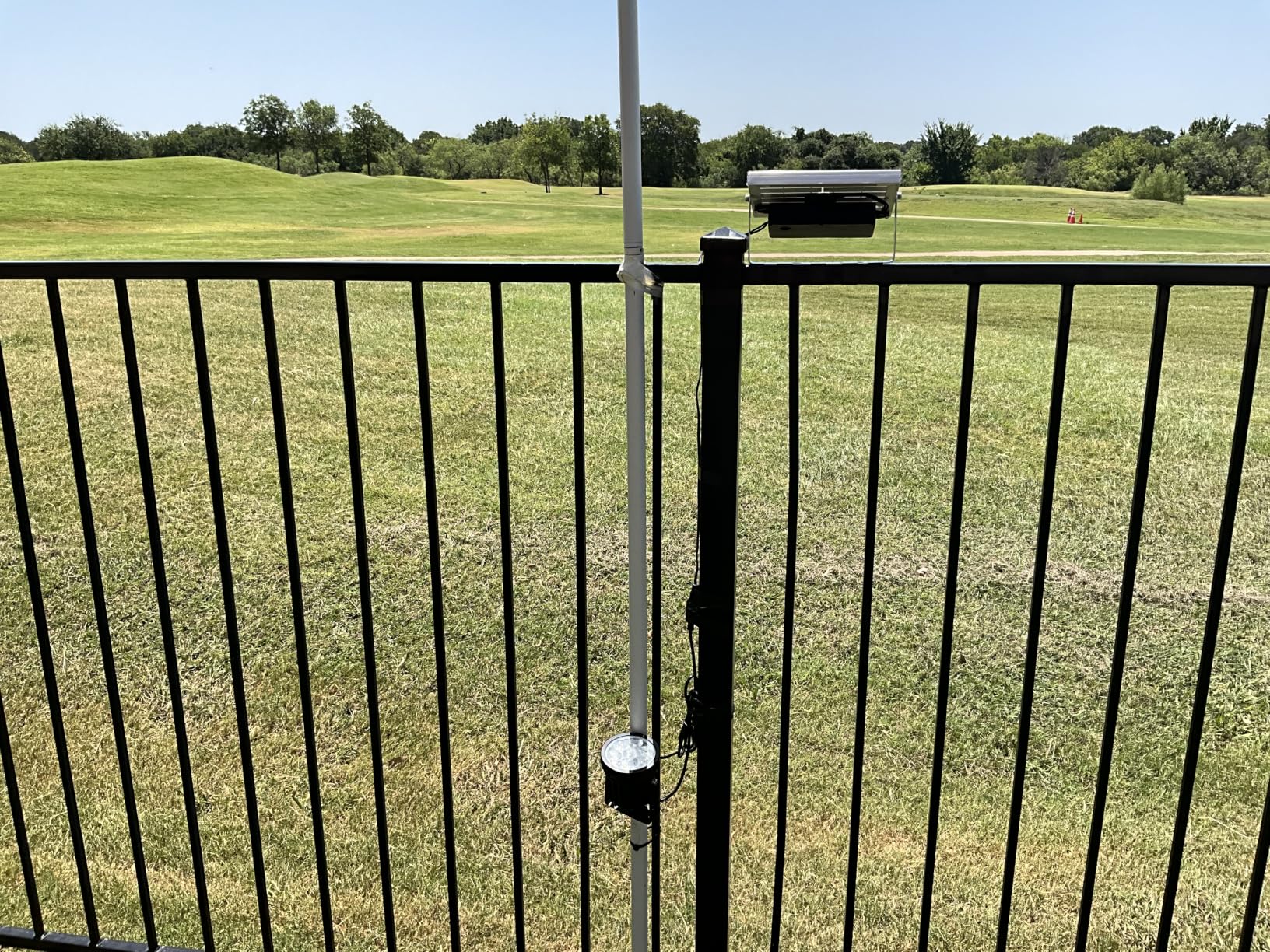 Flag Pole Light Solar Powered, Solar Flagpole Light Upgraded with IP67 Waterproof Outdoor Smart Charging and Lighting for Dusk Dawn All Night Bright On customer photo 1