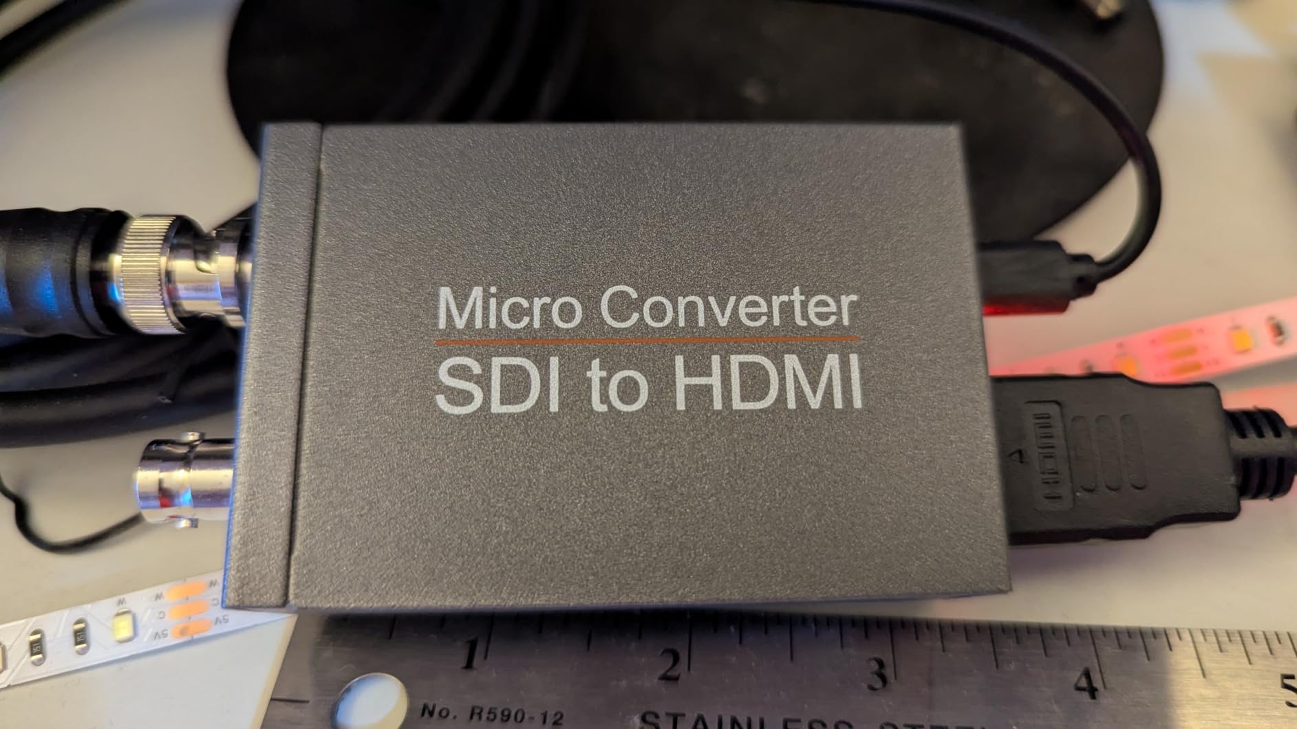 SDI to HDMI Converter with SDI Loop Out Includes 4ft HDMI Cable | 3G-SDI/HD-SDI /SD-SDI to HDMI Adapter Video Audio Converter, Auto Format Detection for Camera, Monitor customer photo 2