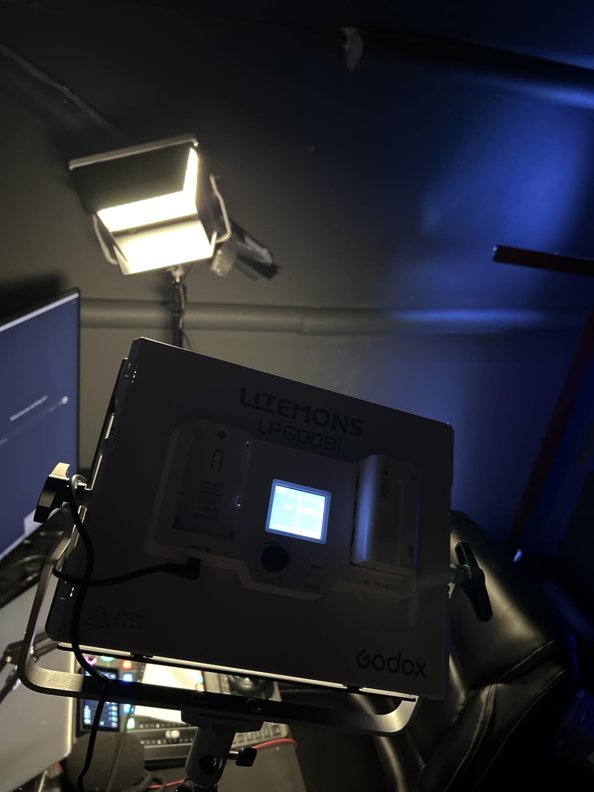 Godox LP600Bi 60W Bi-Color LED Light Panel 2-Light Kit, 2-Pack with Light Stand, Carrying Case, Battery Power, 2800-6500K, 9020lux@0.5m,APP Control for YouTube Video Recording, Live Streaming customer photo 1