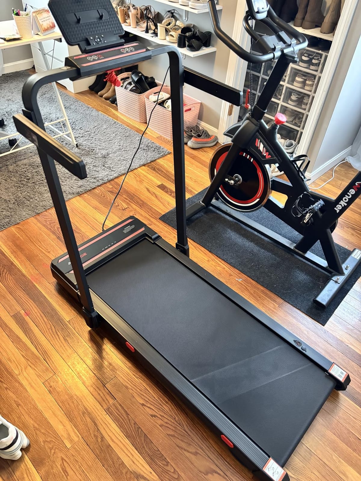 Foldable Walking Pad with 0-15% Auto Incline and Handle Bar, Under Desk Treadmill with 300LBS Weight Capacity, 3.0HP Quiet Treadmills for Home with Speaker, APP & Remote Control customer photo 1