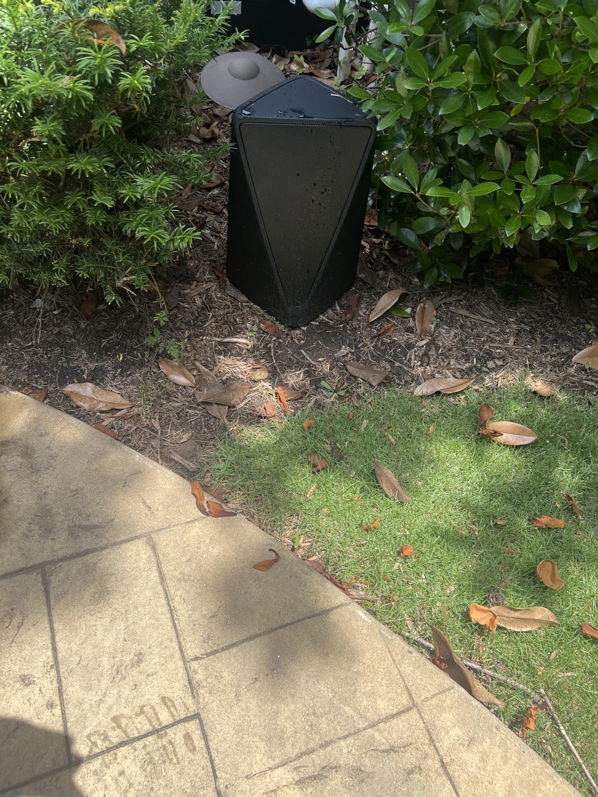 KICKER Towerscape Black 8-inch 2-Way Full Range Indoor Outdoor Landscape Speaker 52OATS8 Weatherproof customer photo 1