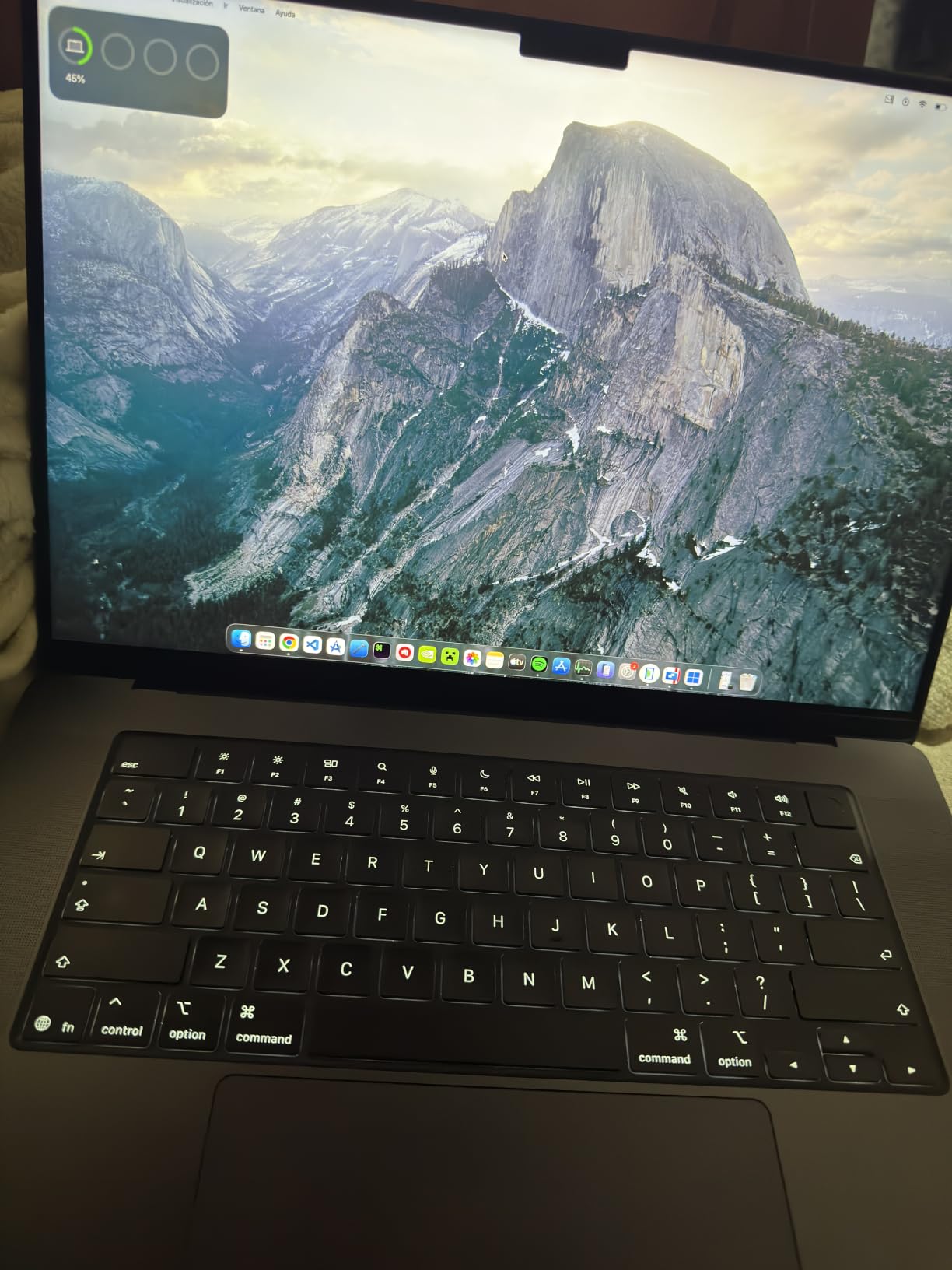Apple 2026 MacBook Pro Laptop with Apple M5 Pro chip: 18-core CPU, 20-core GPU, 16.2-inch Liquid Retina XDR Display, 48GB Unified Memory, 1TB SSD, Wi-Fi 7; Silver customer photo 2