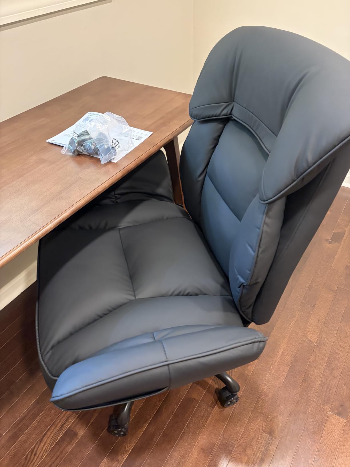 Dowinx Cross Legged Office Chair with Pivoting Armrests, Criss Cross Chair with Pocket Spring Seat & Back, Reclining Computer Gaming Chair with Footrest and Metal Base (Cream) customer photo 2