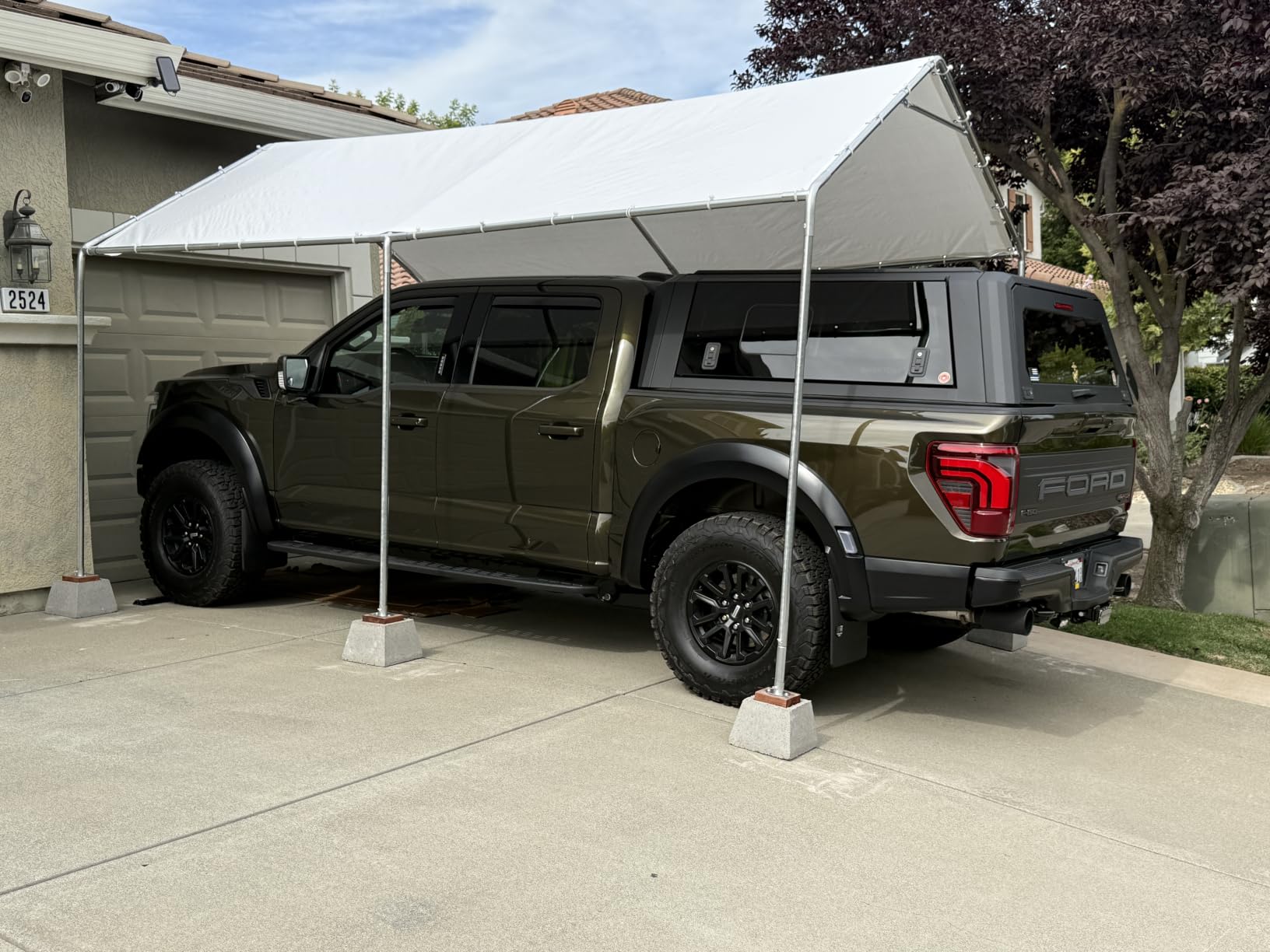 Aoxun 10x20 ft Carport Heavy Duty Car Canopy for Cars, Boats, Trucks, Outdoor Carport Shelter Portable Garage with Reinforced Frame and Stakes, White customer photo 1