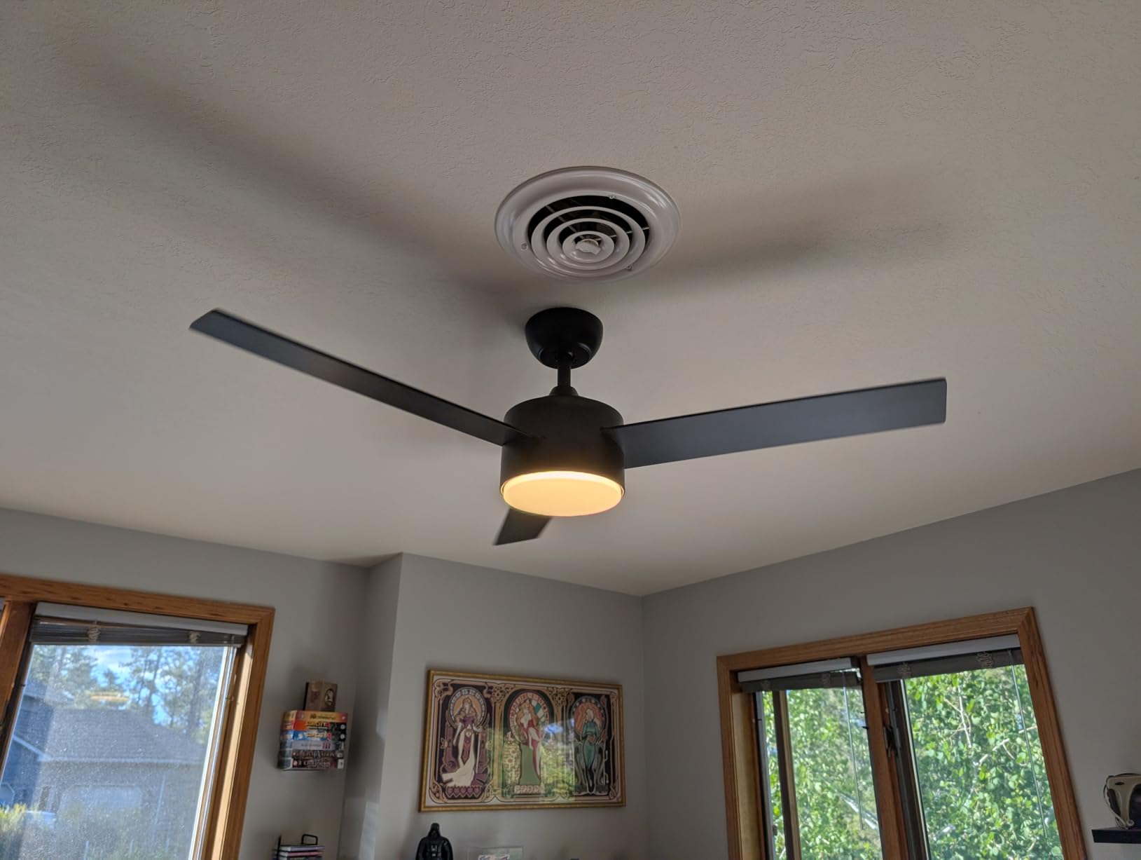 PHILIPS Indoor Ceiling Fan with Bright LED Light, 1-Pack, Dark | Bright Selectable White LED Light, 2650 Lumens, Dimmable, 5400 CFM, 6 Speeds, 2 Airflow Modes, 5 Reversible Blades customer photo 2