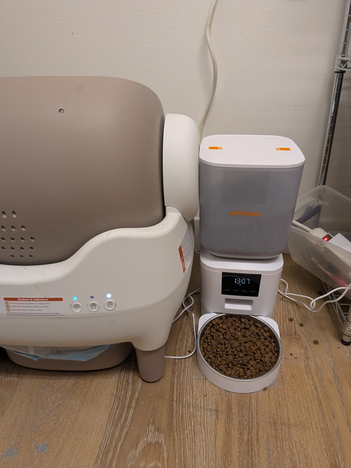 Automatic Dog Feeder - 8L/34 Cups Large Capacity Automatic Cat Food Dispenser with LCD Screen, Large Food Tray, Battery Operated, Timed Cat Feeder, Up to 50 Portions 6 Meals Per Day, Keeps Fresh customer photo 2