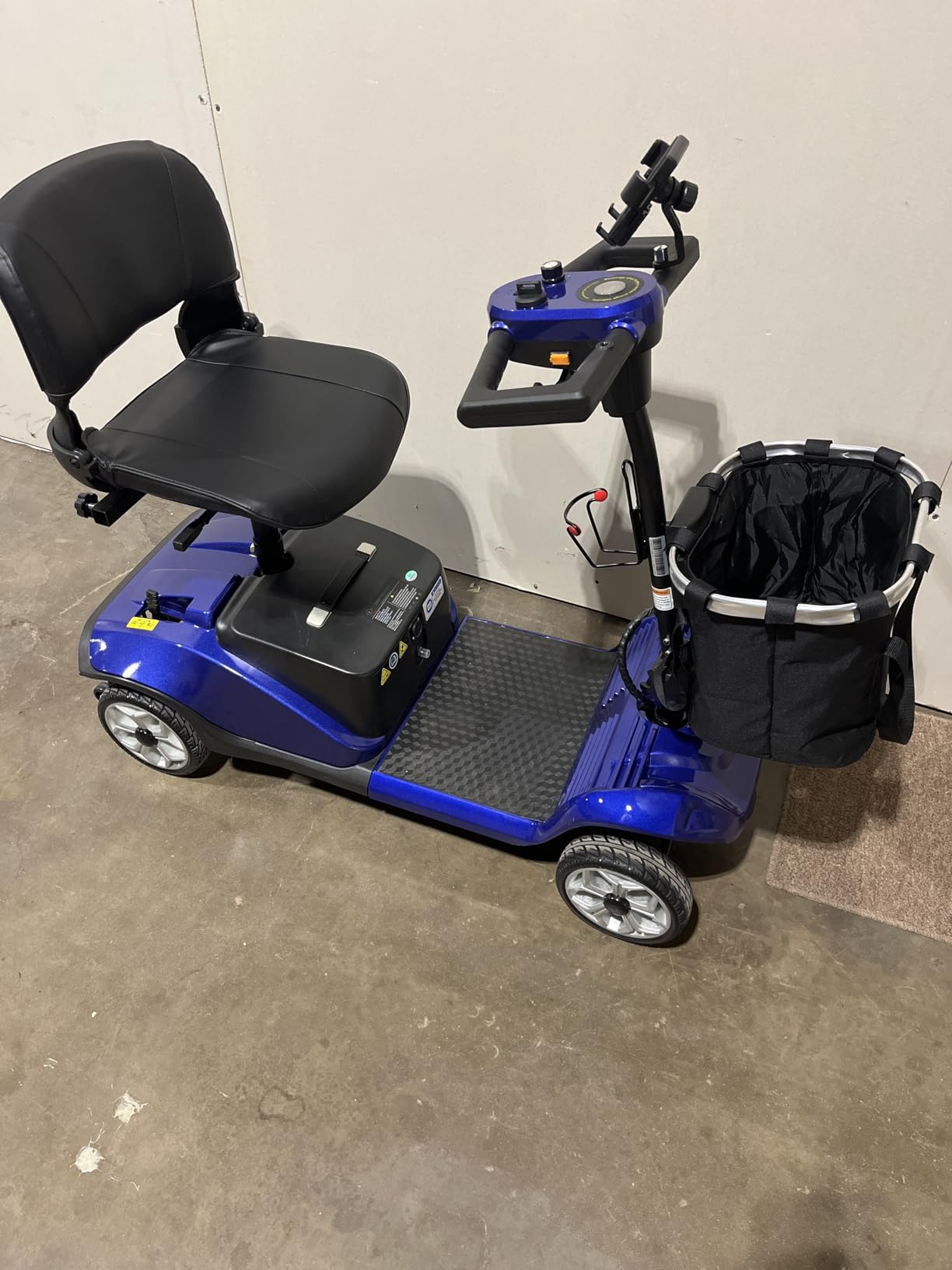 20 Miles 4 Wheels Mobility Scooter for Seniors/Adults Up to 300LBS,350W Electric Wheelchair Detachable Lithium Battery,Dual Baskets,Rotating Seat,with Taillight, USB Charging, Purple customer photo 2