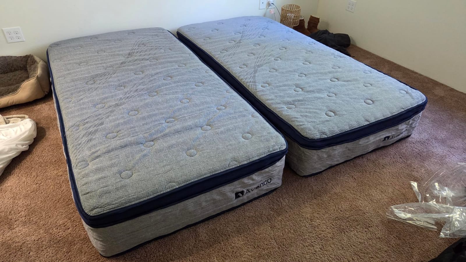 Avenco Queen Mattress 12 Inch, Luxury Hotel-Level Cooling Hybrid Mattress | Dual NanoGEL Memory Foam with SmartS Coil for Motion Isolation & Extra Back Support, Pressure Relief, CertiPUR-US Certified customer photo 2