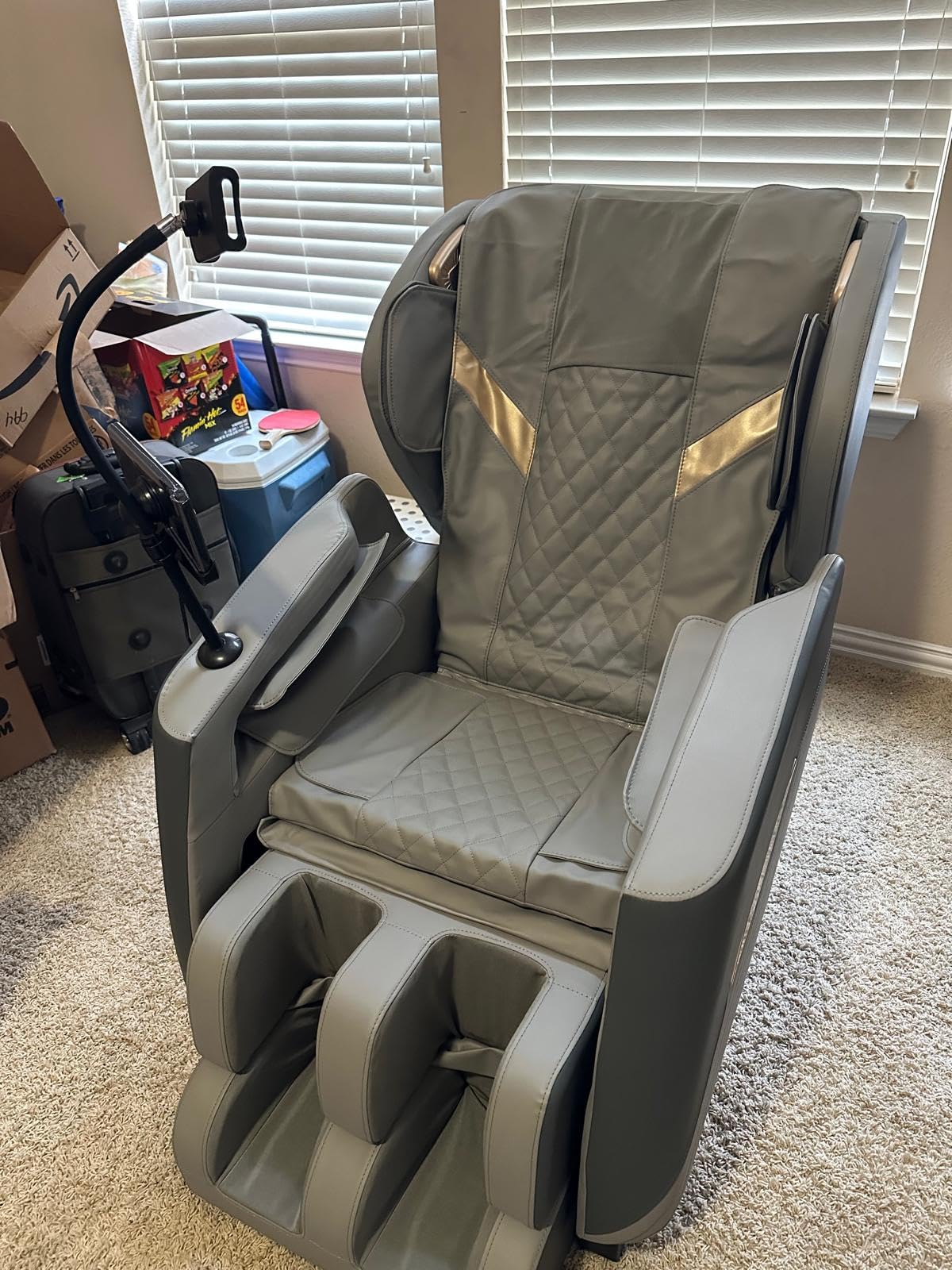Massage Chair Full Body, Zero Gravity Massage Chair with 16 Fix Rollers, Auto Massage Program, Foot Massage, Recliner Chair with Heating, Touch Screen Controller, Bluetooth Speaker(Light gray) customer photo 1