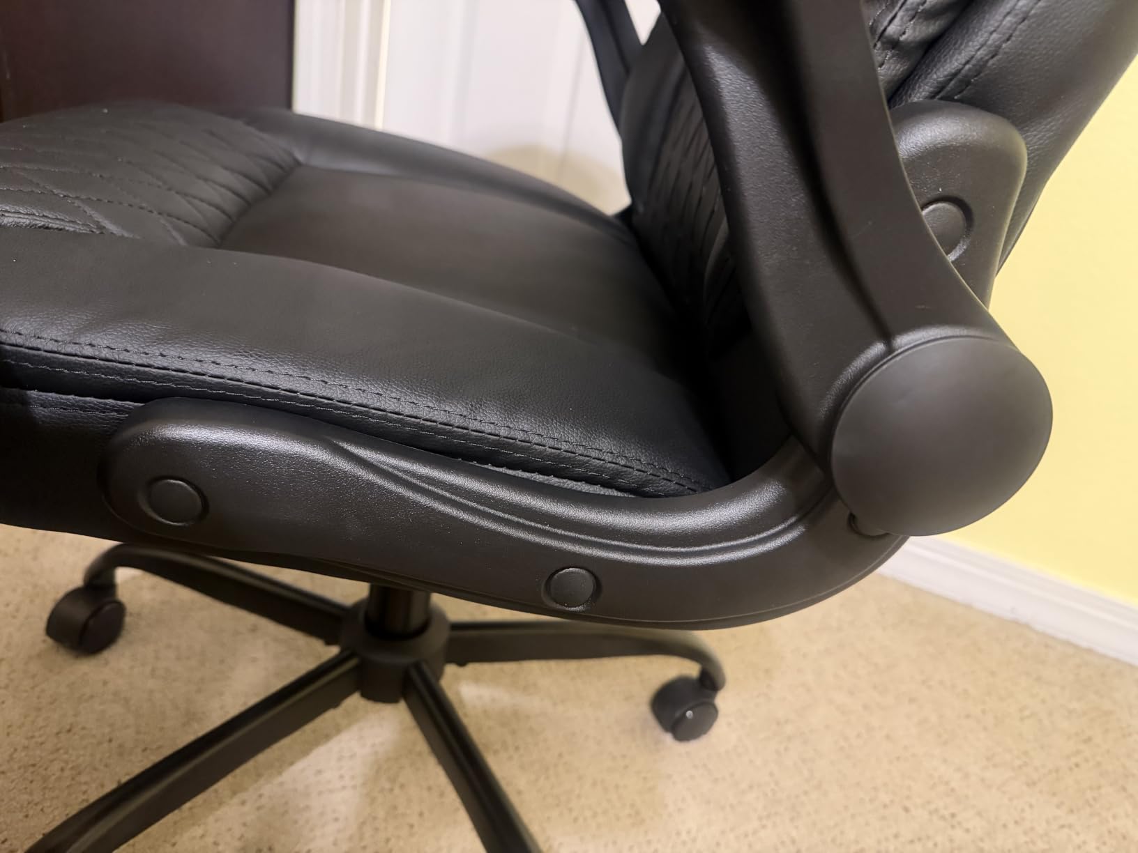 GTPOFFICE Executive Office Chair with Comfortable Lumbar Support, Ergonomic Gaming Chair with Flip-up Armrests & Zoned Pressure-Relief Cushion, Comfy PU Leather Desk Chair, Black customer photo 1