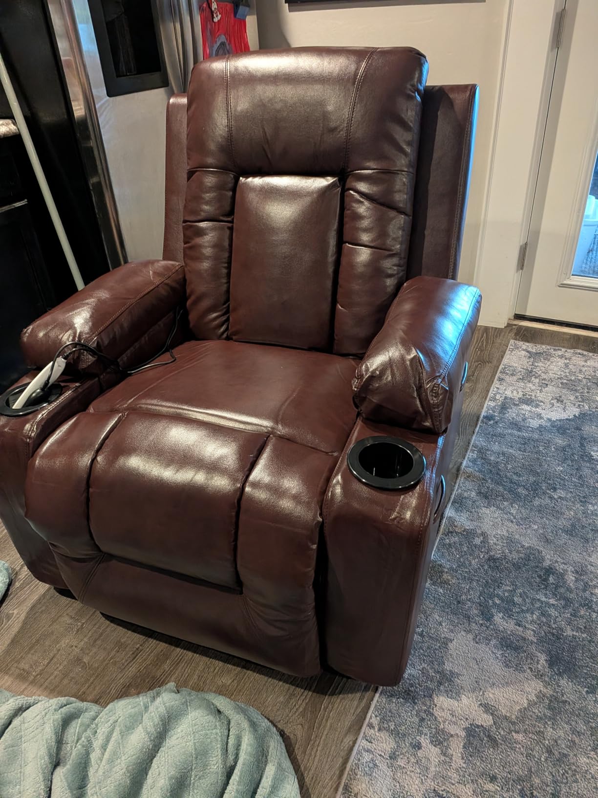 GarveeHome Power Lift Recliner Chair - Heat and Massage, PU Leather Electric Lift Recliner for Elderly & Mobility Impaired, Adjustable Back and Legs, Heavy Duty Lift Chair for Seniors customer photo 1