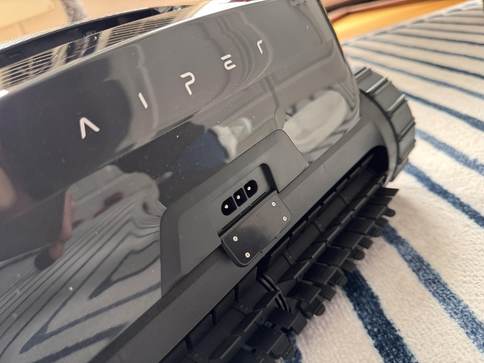 Aiper Scuba S3 Robotic Pool Cleaner with Smart Sensor & Path Planning, Waterline Scrubbing, Auto-Parking & App Control, Dual Ultra-fine Filtration customer photo 2