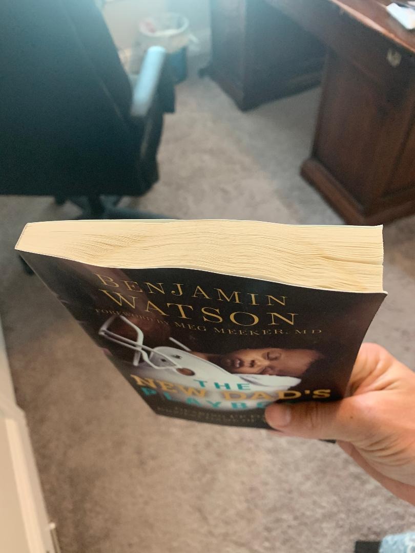 The New Dad's Playbook: Gearing Up for the Biggest Game of Your Life – A New Dad Book, Perfect for First Time Dads and Fathers to Be customer photo 2