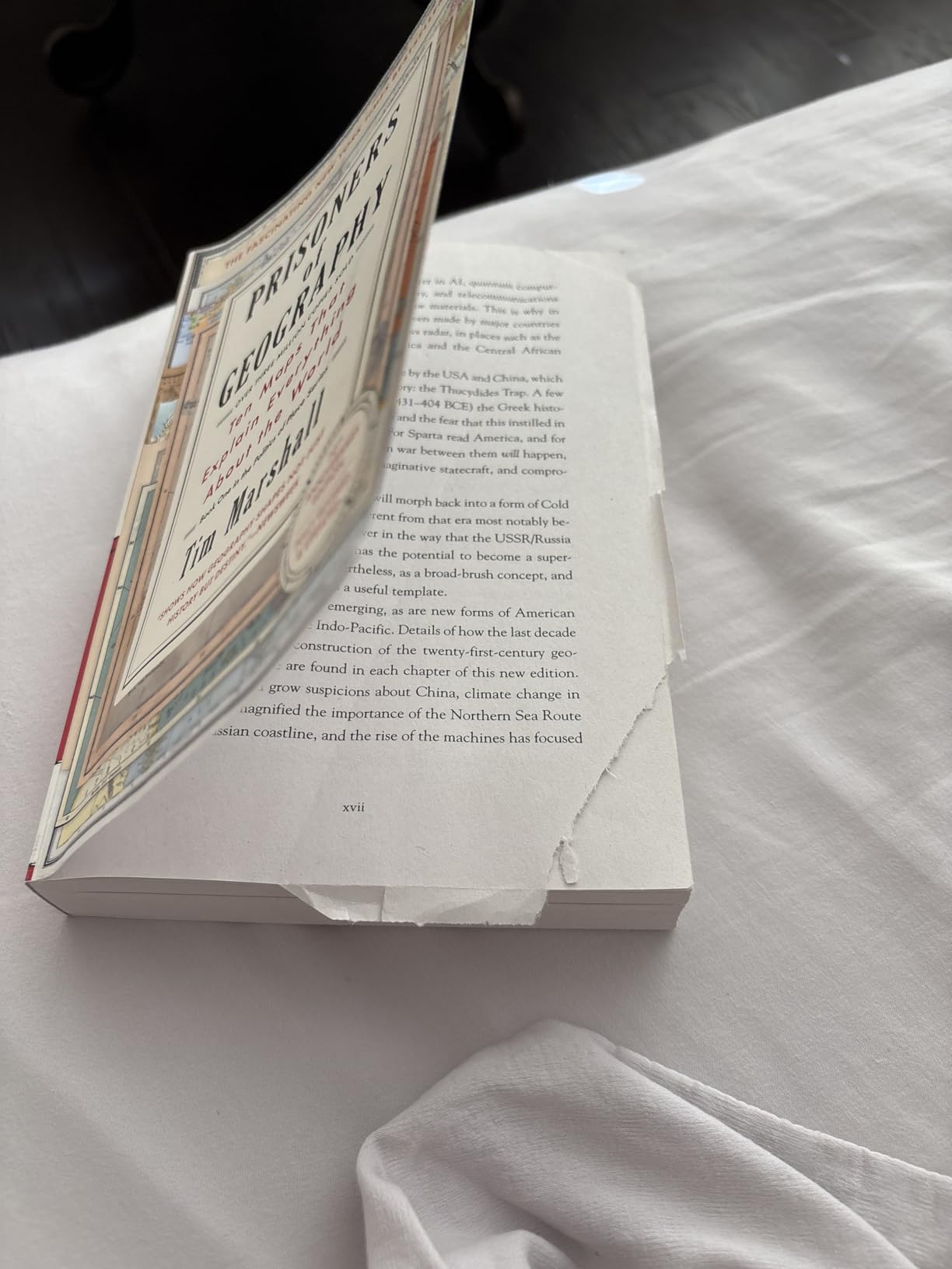 Prisoners of Geography: Ten Maps That Explain Everything About the World (Politics of Place) customer photo 1
