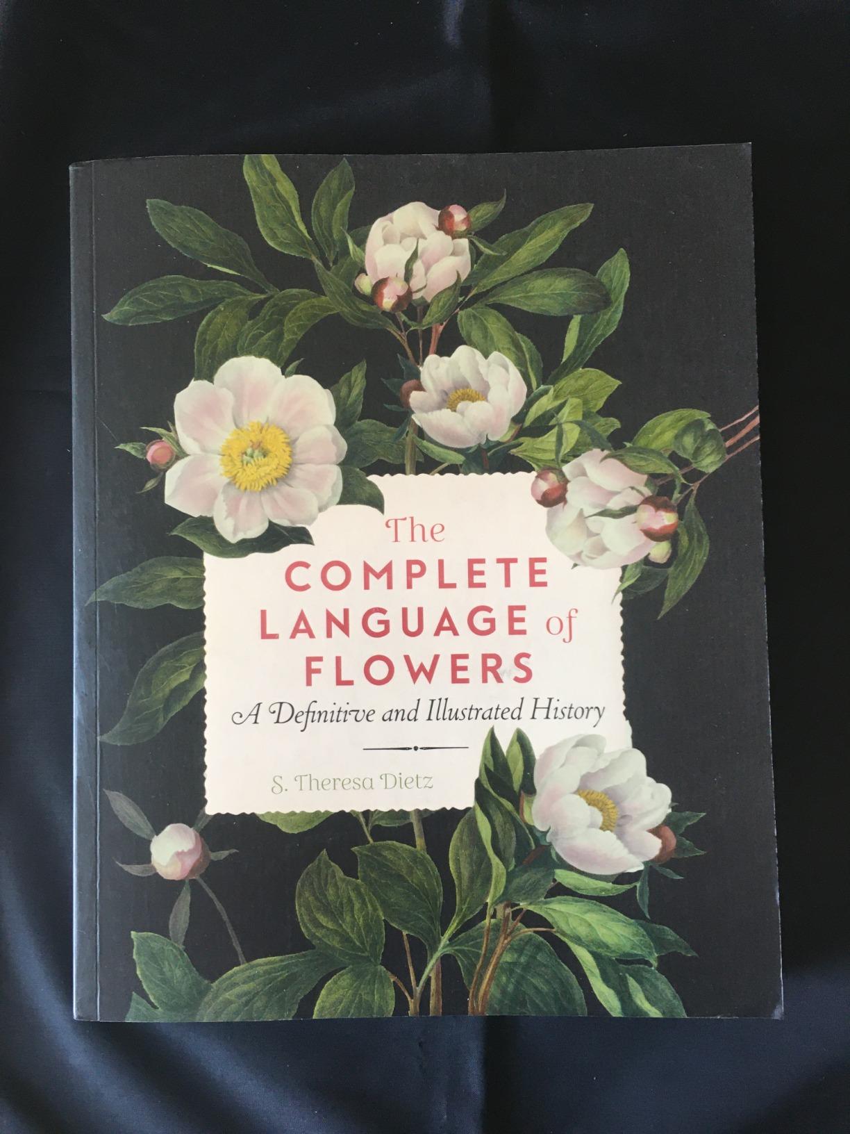 The Complete Language of Flowers: A Definitive and Illustrated History - Pocket Edition customer photo 1