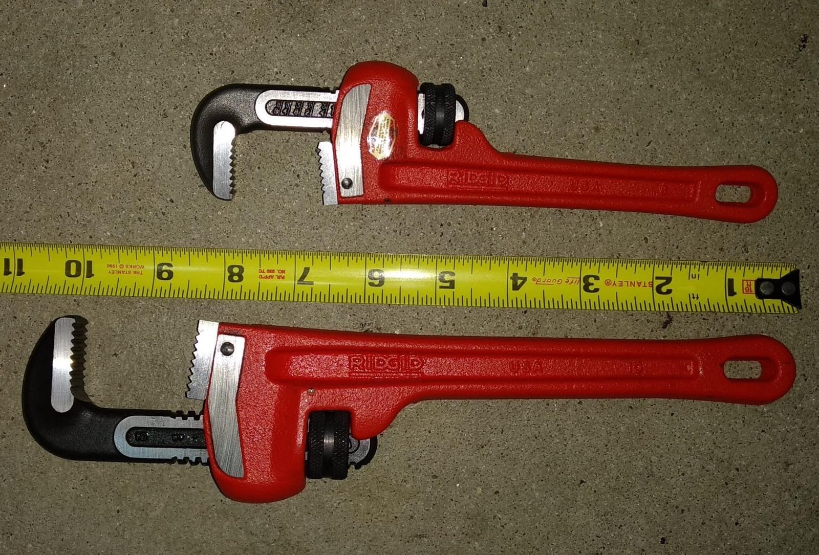 RIDGID 31010 Model 10 Heavy-Duty Straight Pipe Wrench, 10-inch Plumbing Wrench, Red, Black, 250mm (10in) customer photo 1