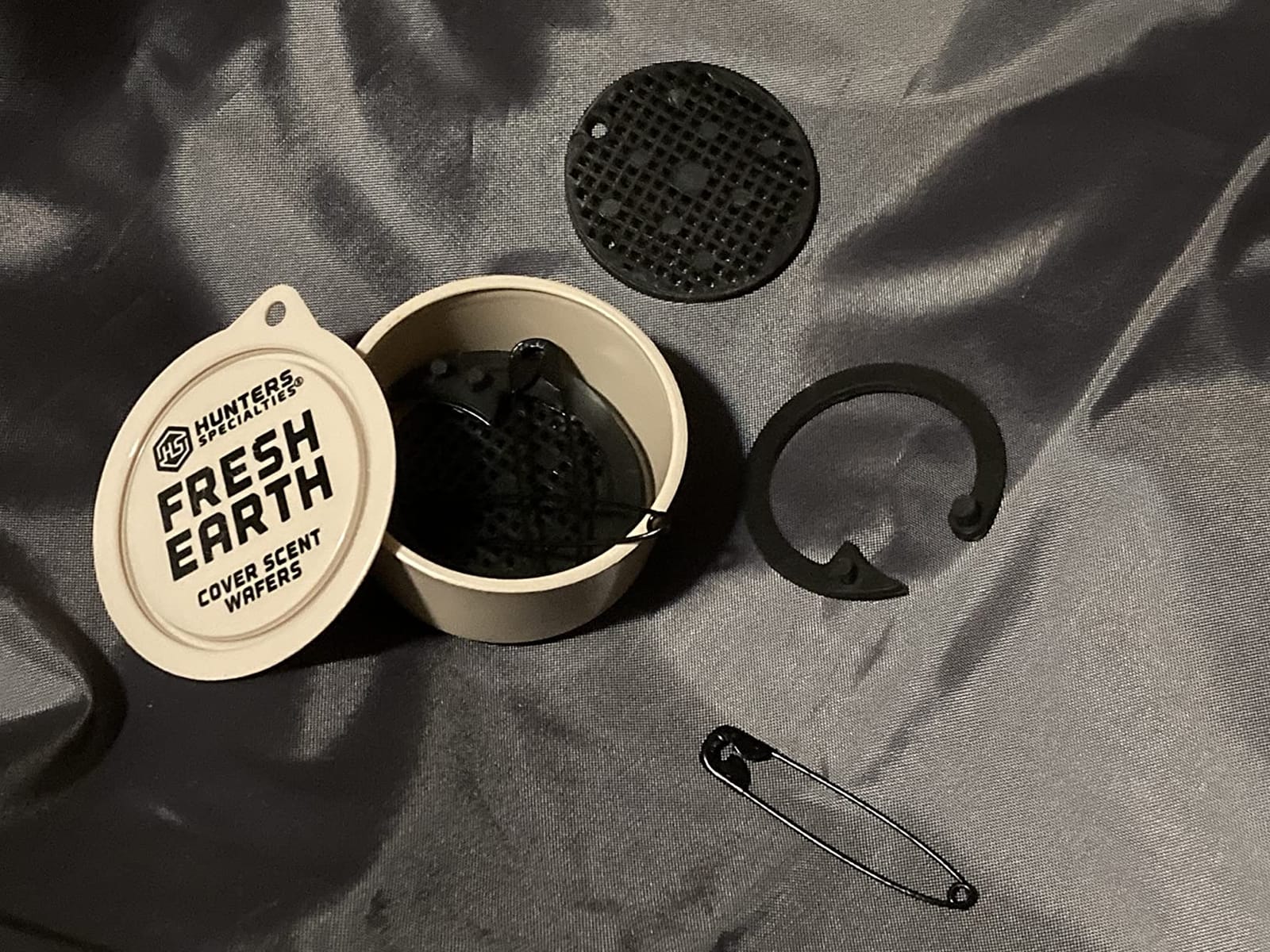 Hunters Specialties Long Lasting Cover Scent Wafers for Hunting - 3 Wafers Per Pack, 3 Safety Pins Included customer photo 1
