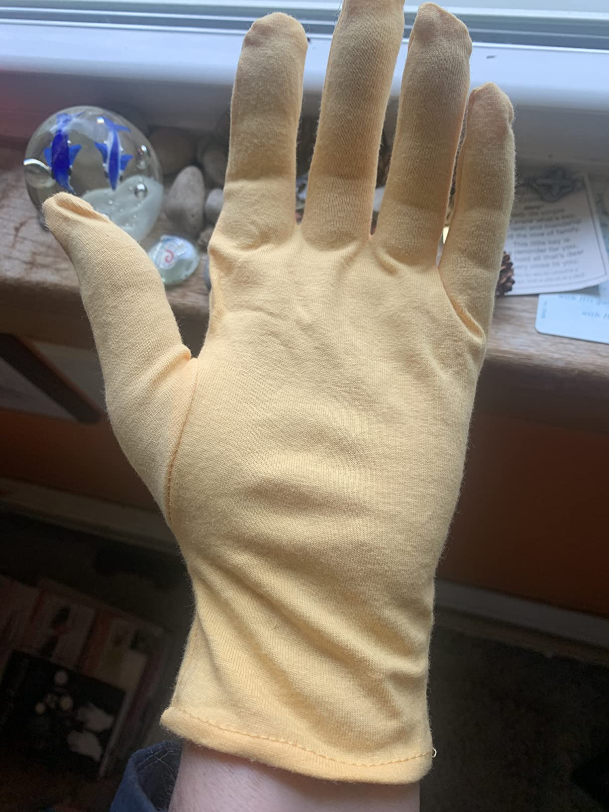Burt's Bees Hand Repair Gift Set, 4 Products | Perfect for a Skin Care Routine, Moisturizer Gift Set, Made with Clean Ingredients, Three Creams plus Gloves customer photo 2