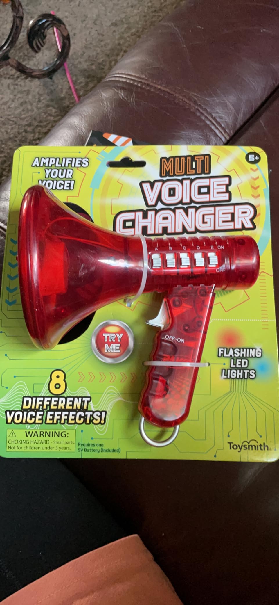 Toysmith Tech Gear Multi Voice Changer – Megaphone Toy with 8 Voice Effects and LED Lights – Fun Outdoor Toy for Kids Ages 5+ – Cool Gag Gifts or Birthday Gift Idea – Colors May Vary, Battery Included customer photo 2