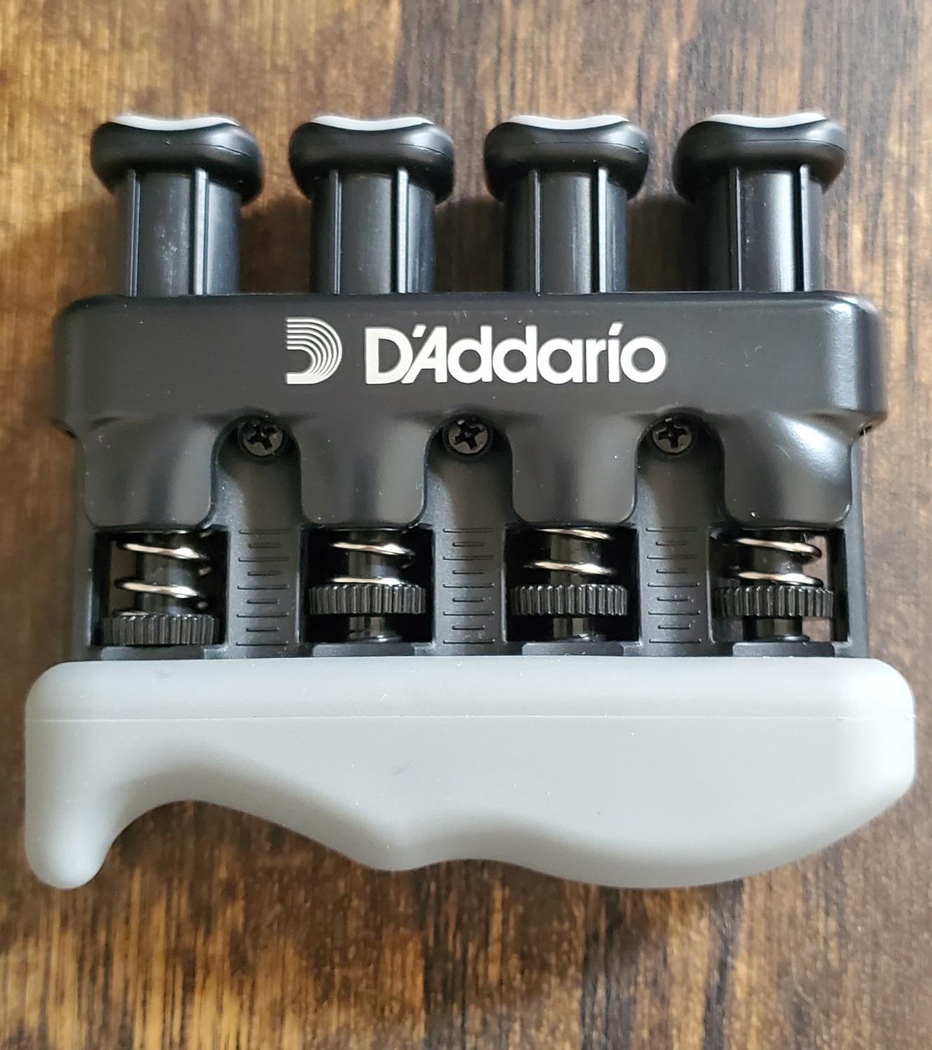 D’Addario Varigrip Hand Exerciser–Improve Dexterity and Strength in Fingers customer photo 2