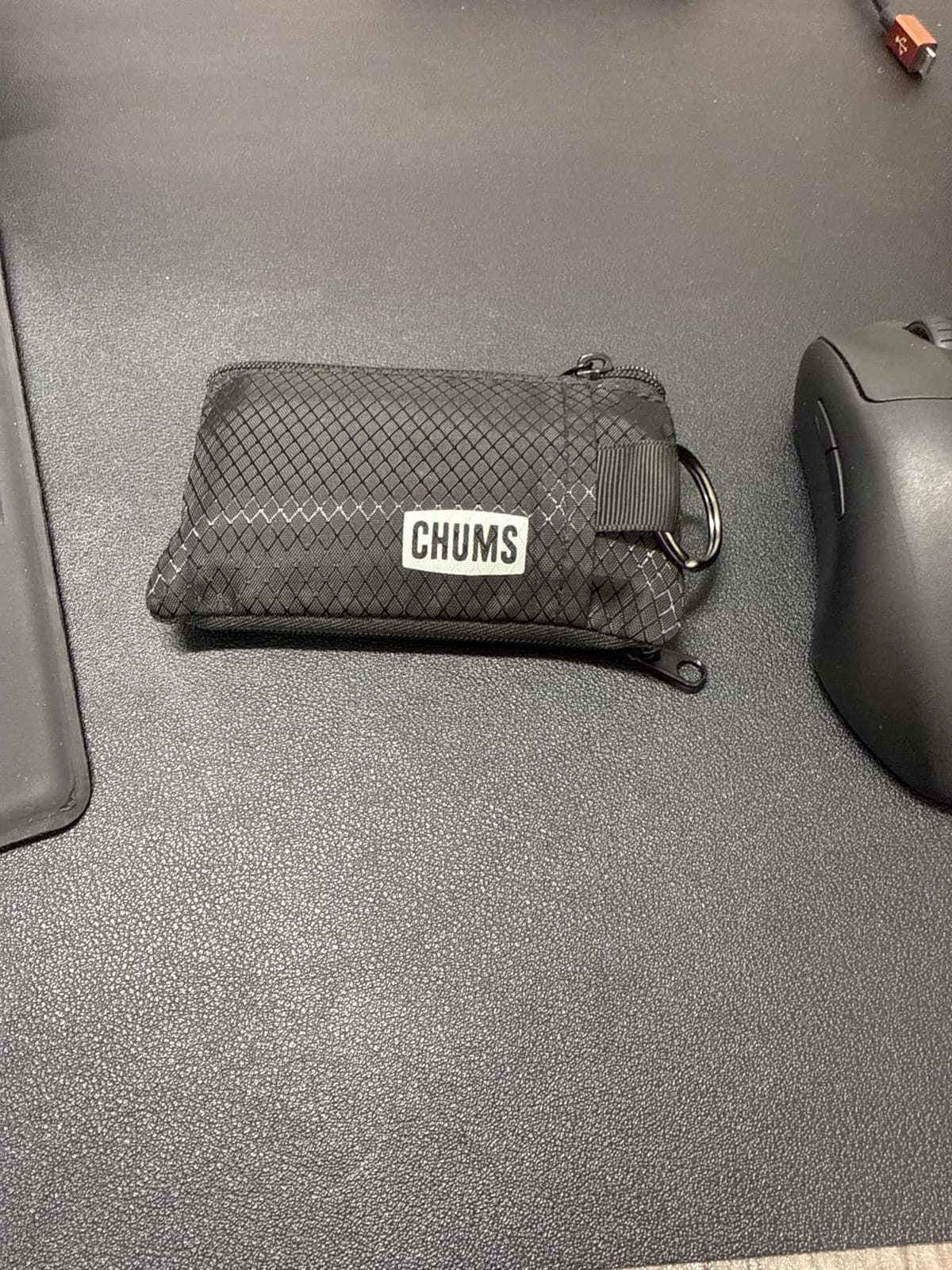 Chums Surfshorts Wallet - Minimalist Keychain Wallet for Men customer photo 1