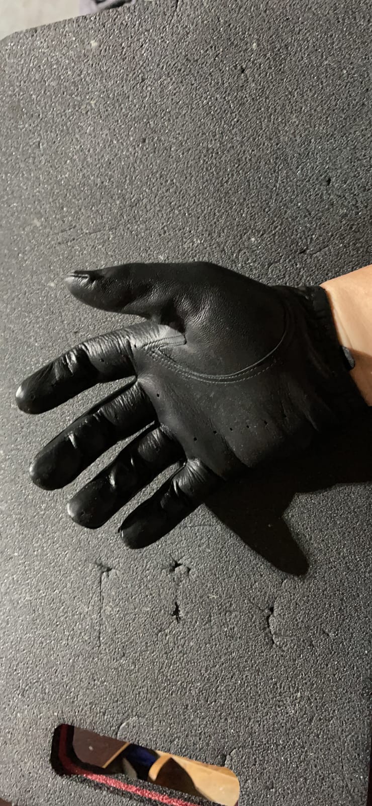 Silverstone Unlined Sheepskin Leather Driving Gloves customer photo 1