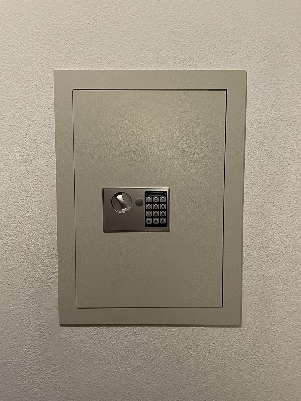 Paragon Safes In Wall Safe with Keypad and 2 Manual Override Keys, White customer photo 2