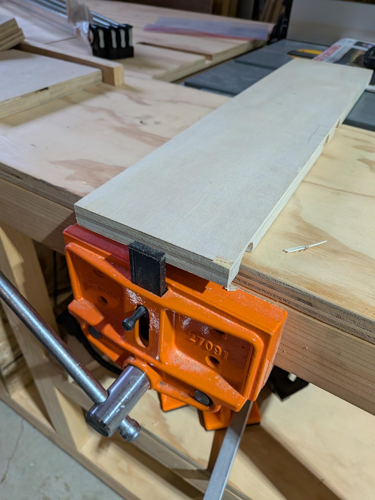Pony Jorgensen 27091 Medium Duty Woodworker's Vise, Orange, Grey, 9-Inch By 7-Inch customer photo 1