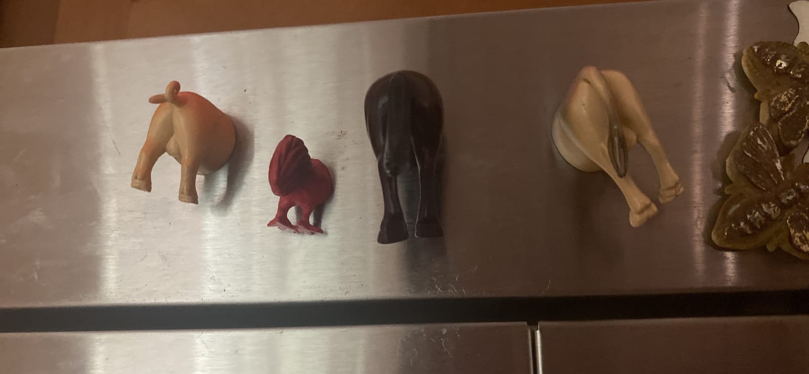 Kikkerland Teeth Magnet Set of Six – Fun Decor for Home, Office, & Classroom – Gifts for Holidays & Events customer photo 2