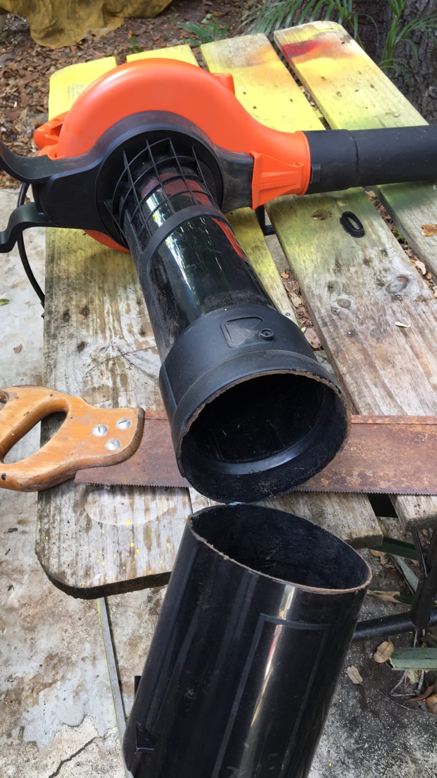 BLACK+DECKER Corded Leaf Blower Leaf Vacuum and Leaf Mulcher 3-in-1, Up to 230 MPH, 12 Amp Handheld Blower and Vacuum Combo (BV3600) customer photo 1